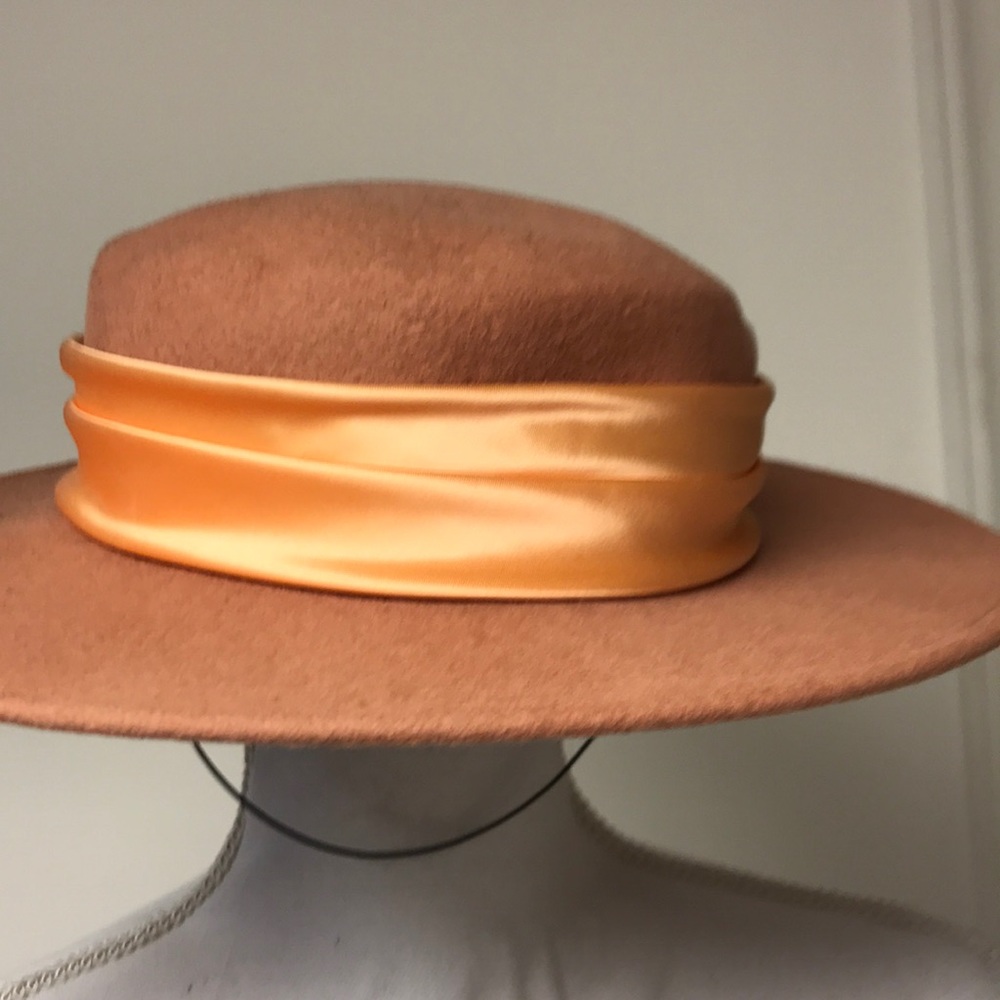 NWOT Wool hat - Picture 4 of 7